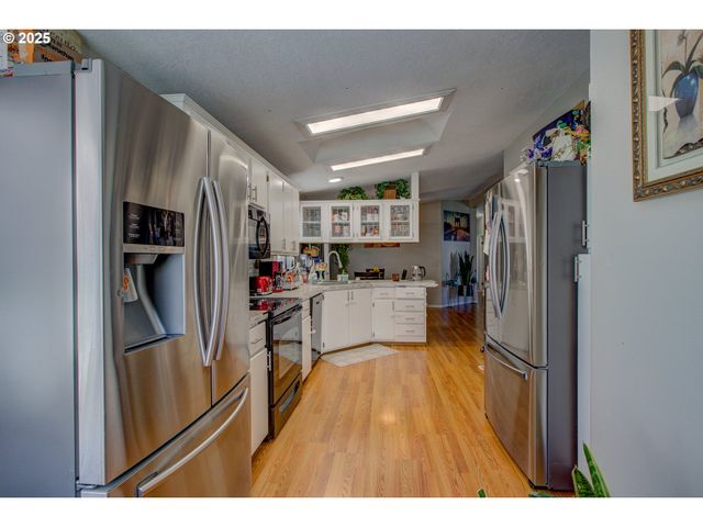 550 S STATE St 139, Sutherlin, OR 97479