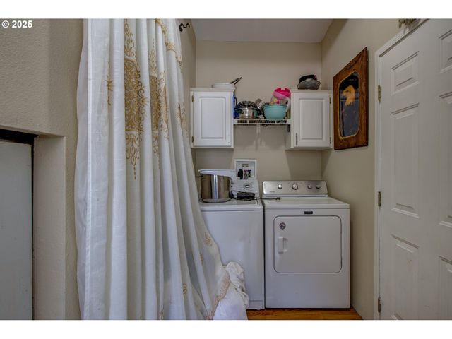 550 S STATE St 139, Sutherlin, OR 97479