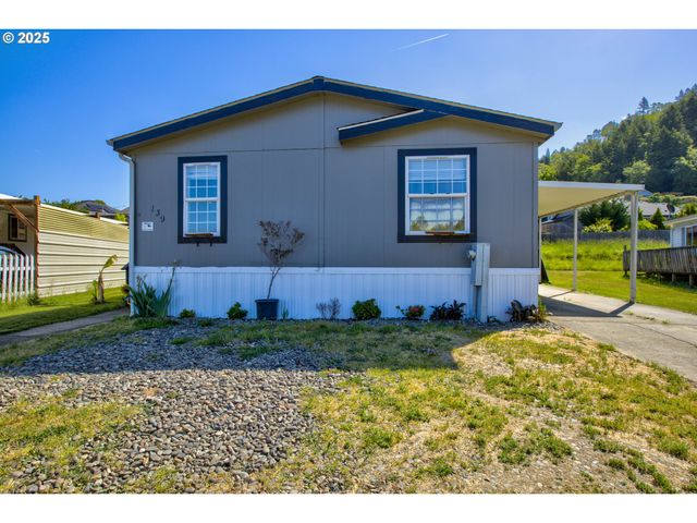 550 S STATE St 139, Sutherlin, OR 97479