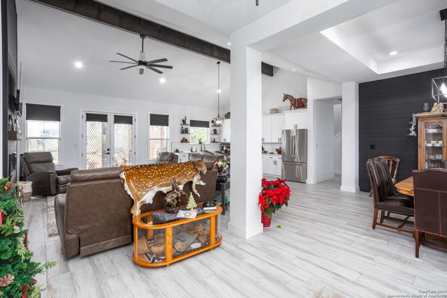 23 Waring Rd., Comfort, TX 78013