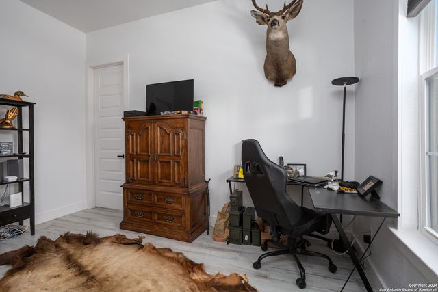 23 Waring Rd., Comfort, TX 78013