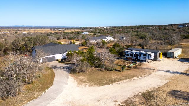 23 Waring Rd., Comfort, TX 78013