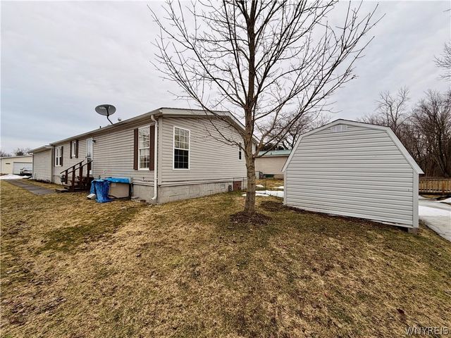 6242 Corwin Station, Newfane, NY 14108