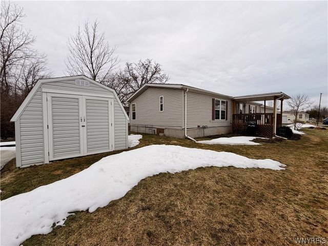 6242 Corwin Station, Newfane, NY 14108