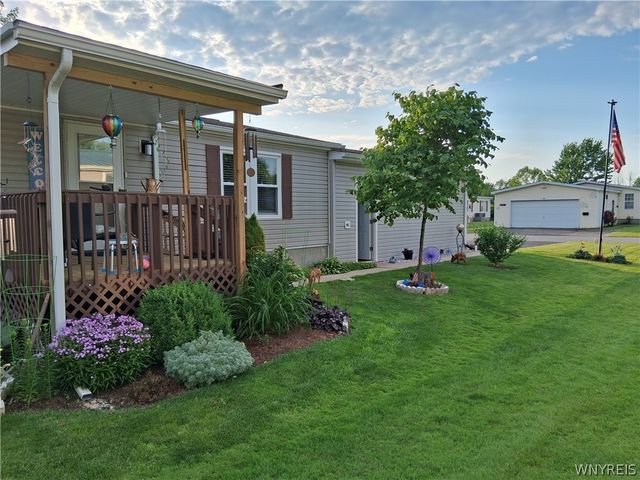 6242 Corwin Station, Newfane, NY 14108