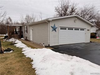 6242 Corwin Station, Newfane, NY 14108