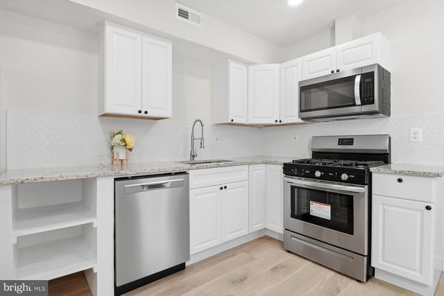 1229 W SARATOGA ST, Baltimore, MD 21223