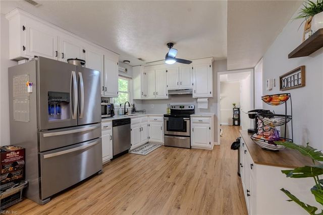 14309 Penrith LN, Newport News, VA 23602