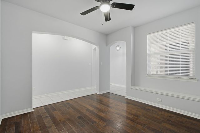 1864 Branch Trail, Carrollton, TX 75007