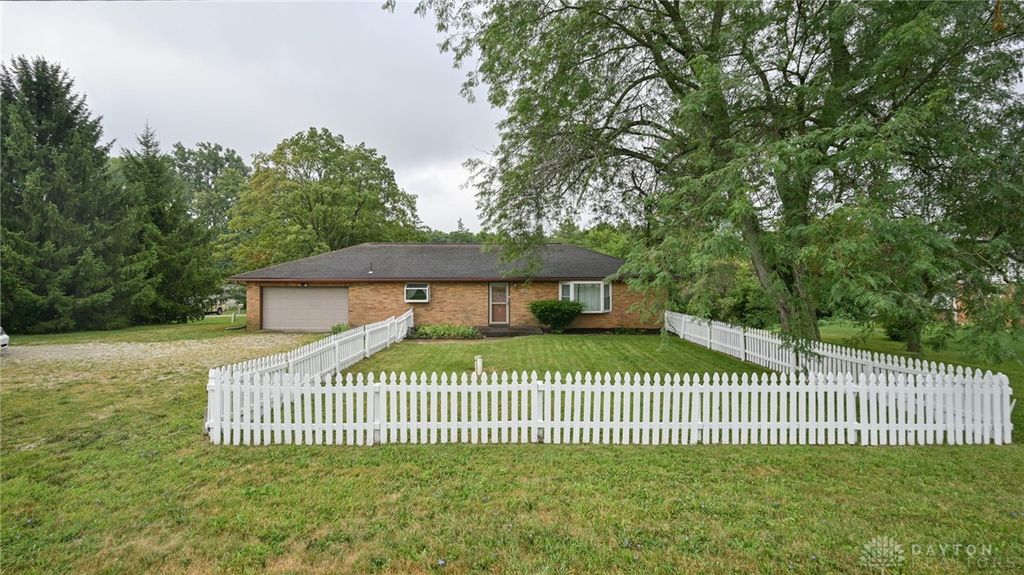 8867 E National Road, South Vienna, OH 45369