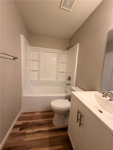 506 N Betty Jo Drive, Fayetteville, AR 72701