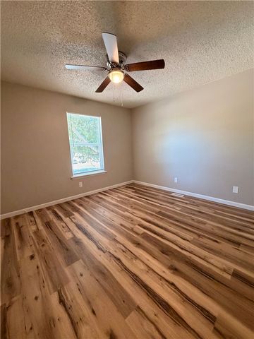 506 N Betty Jo Drive, Fayetteville, AR 72701