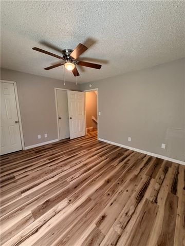 506 N Betty Jo Drive, Fayetteville, AR 72701