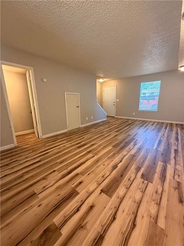 506 N Betty Jo Drive, Fayetteville, AR 72701