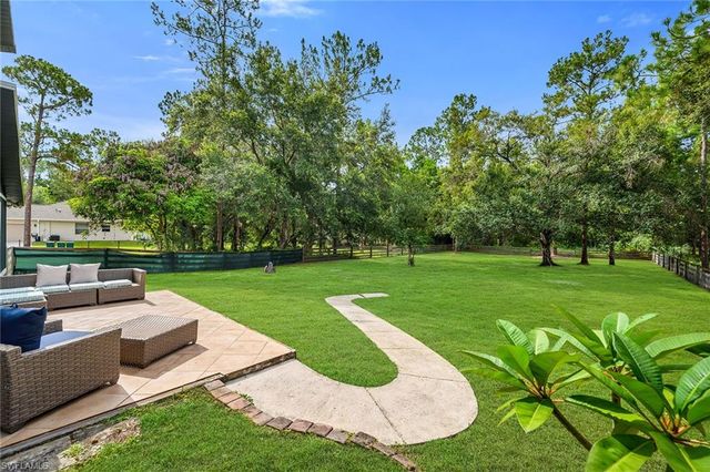 3670 6th AVE SE, Naples, FL 34117