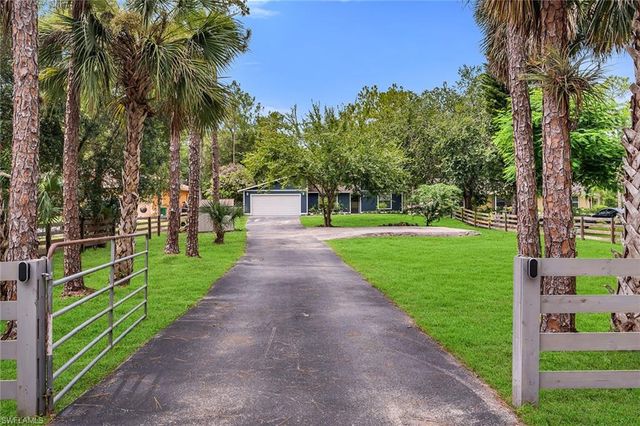 3670 6th AVE SE, Naples, FL 34117