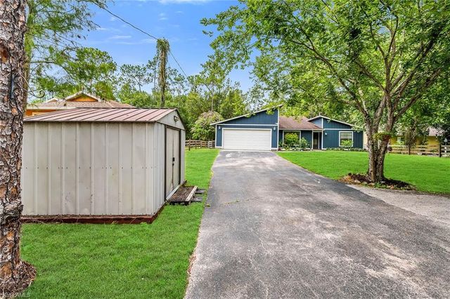 3670 6th AVE SE, Naples, FL 34117