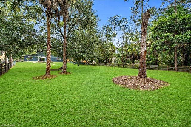 3670 6th AVE SE, Naples, FL 34117