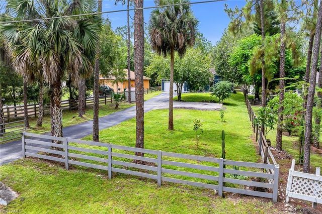 3670 6th AVE SE, Naples, FL 34117