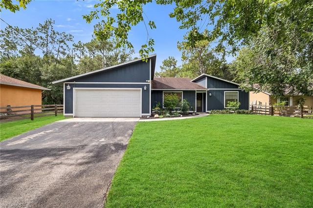 3670 6th AVE SE, Naples, FL 34117