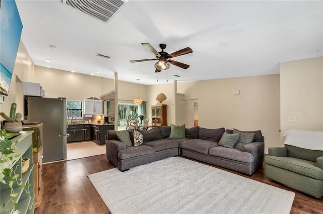 3670 6th AVE SE, Naples, FL 34117