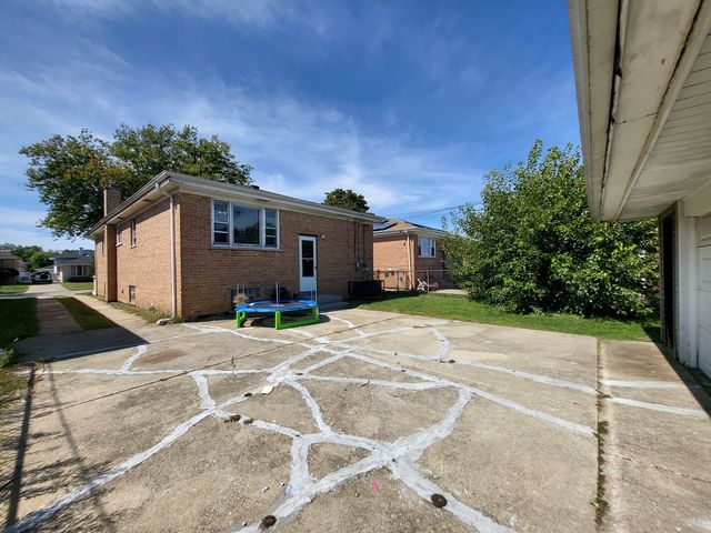 383 Calhoun Avenue, Calumet City, IL 60409