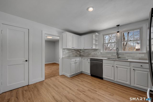 409 Main Street, Plymouth, CT 06786