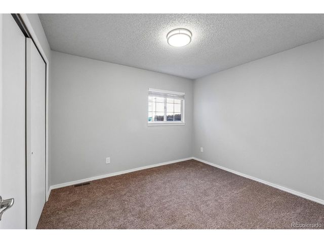 8320 Pepperridge Dr, Colorado Springs, CO 80920