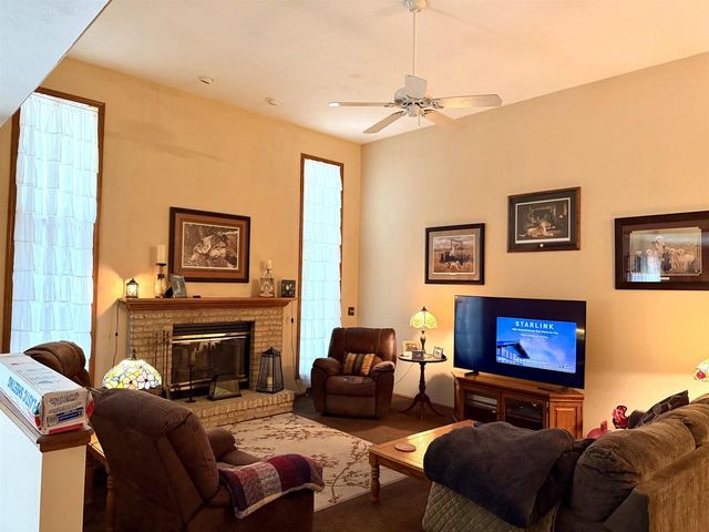 2884 WESTMOOR ROAD, Oshkosh, WI 54904