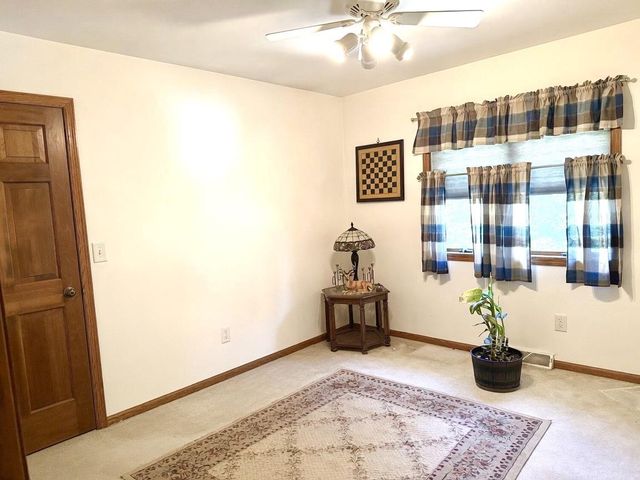 2884 WESTMOOR ROAD, Oshkosh, WI 54904