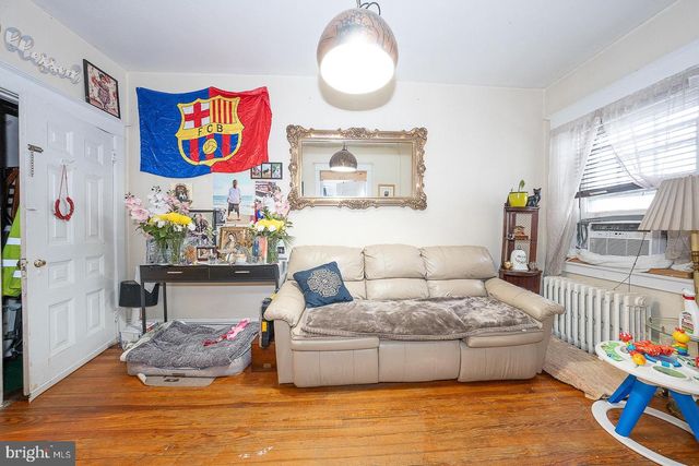 30 GROVE AVE, Devon, PA 19333