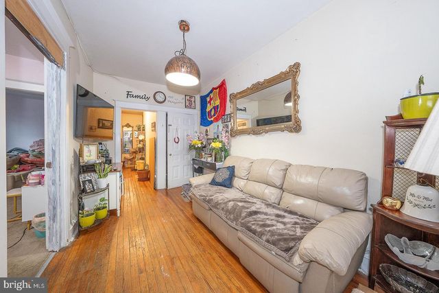 30 GROVE AVE, Devon, PA 19333