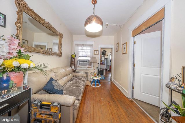 30 GROVE AVE, Devon, PA 19333