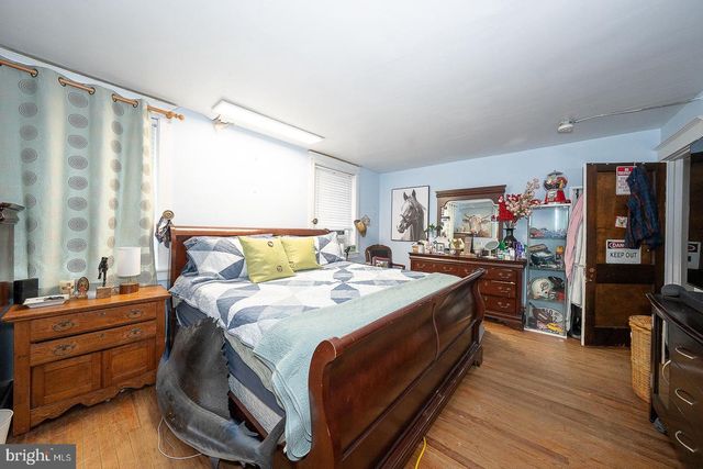 30 GROVE AVE, Devon, PA 19333