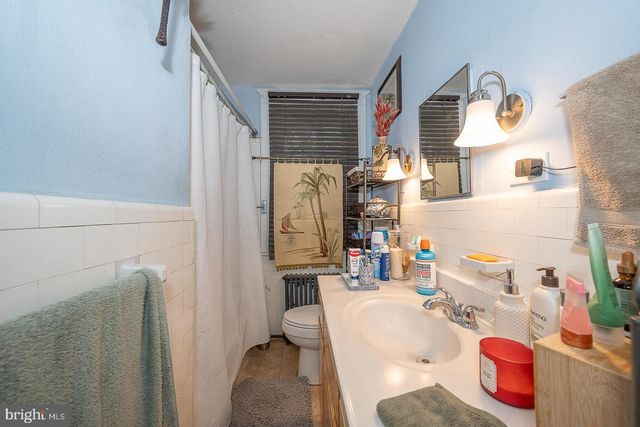 30 GROVE AVE, Devon, PA 19333