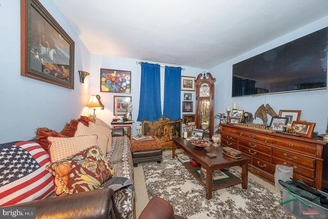 30 GROVE AVE, Devon, PA 19333