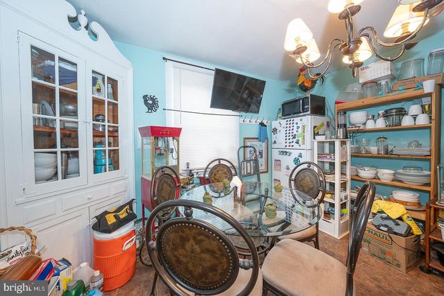 30 GROVE AVE, Devon, PA 19333