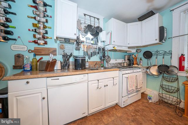 30 GROVE AVE, Devon, PA 19333