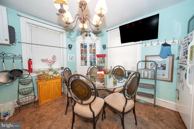 30 GROVE AVE, Devon, PA 19333