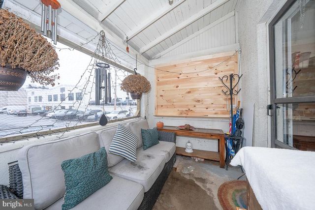 30 GROVE AVE, Devon, PA 19333