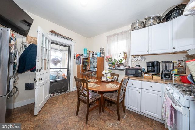 30 GROVE AVE, Devon, PA 19333