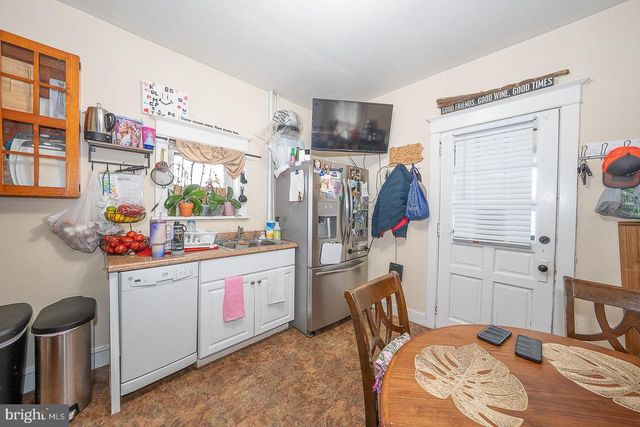 30 GROVE AVE, Devon, PA 19333