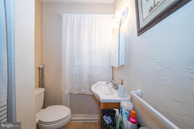 30 GROVE AVE, Devon, PA 19333