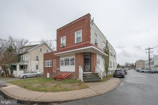 30 GROVE AVE, Devon, PA 19333