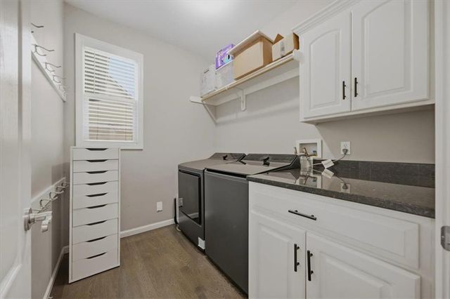 13701 Gillette Street, Overland Park, KS 66221
