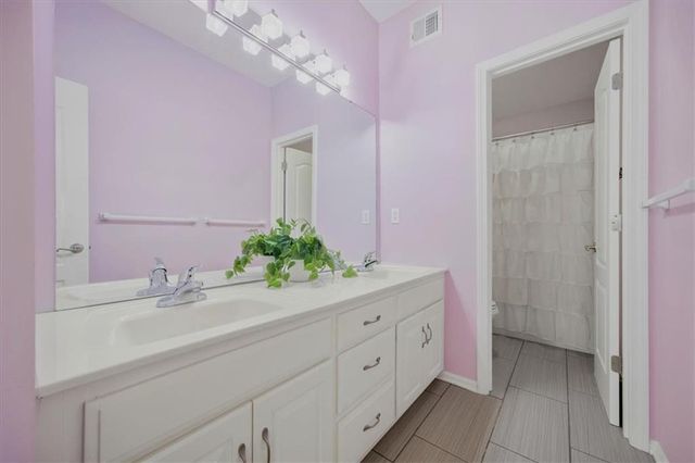 13701 Gillette Street, Overland Park, KS 66221