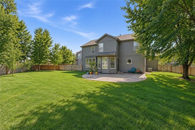13701 Gillette Street, Overland Park, KS 66221