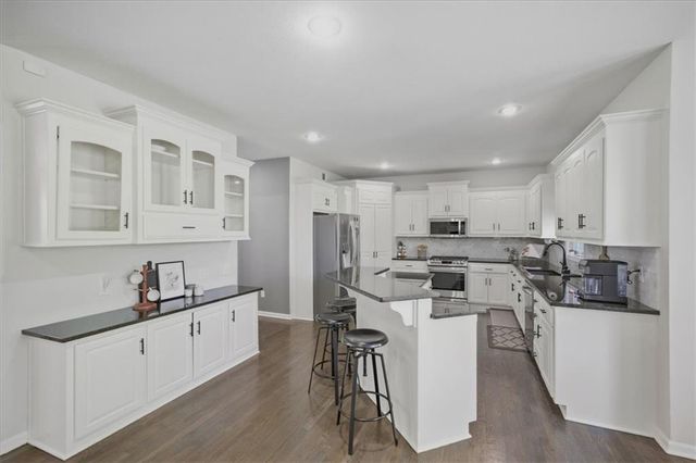 13701 Gillette Street, Overland Park, KS 66221