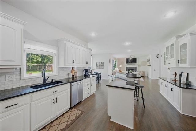 13701 Gillette Street, Overland Park, KS 66221