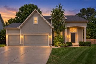 13701 Gillette Street, Overland Park, KS 66221